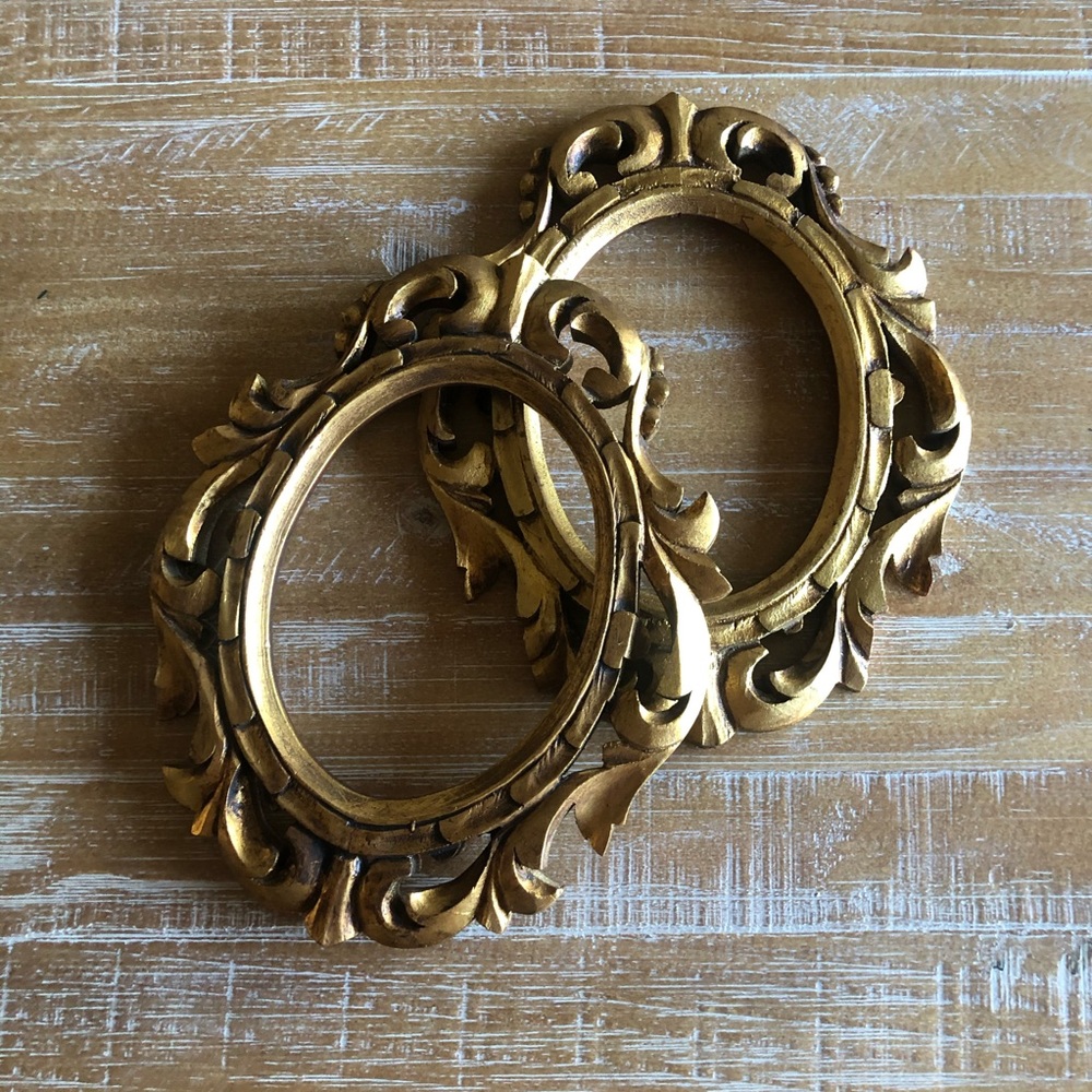 Vintage Gold Wood Carved Oval Frames Set of 2